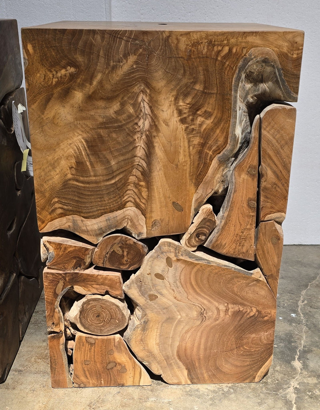 Rhea - Accent Table - Natural