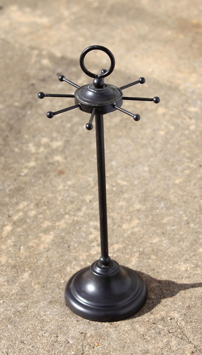 ANTIQUE BLACK METAL DISPLAY HANGER