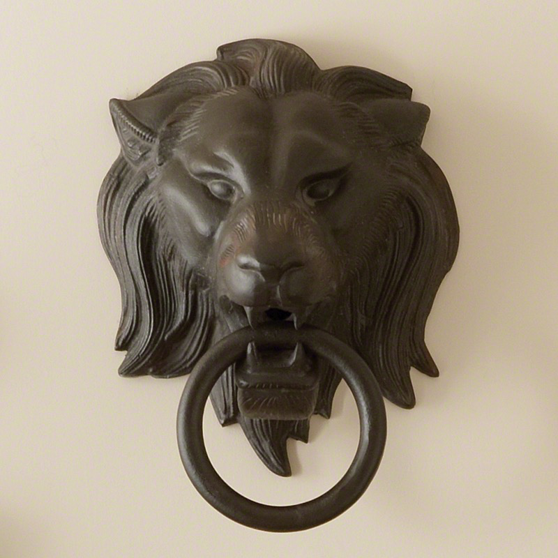 LION HEAD W/RING