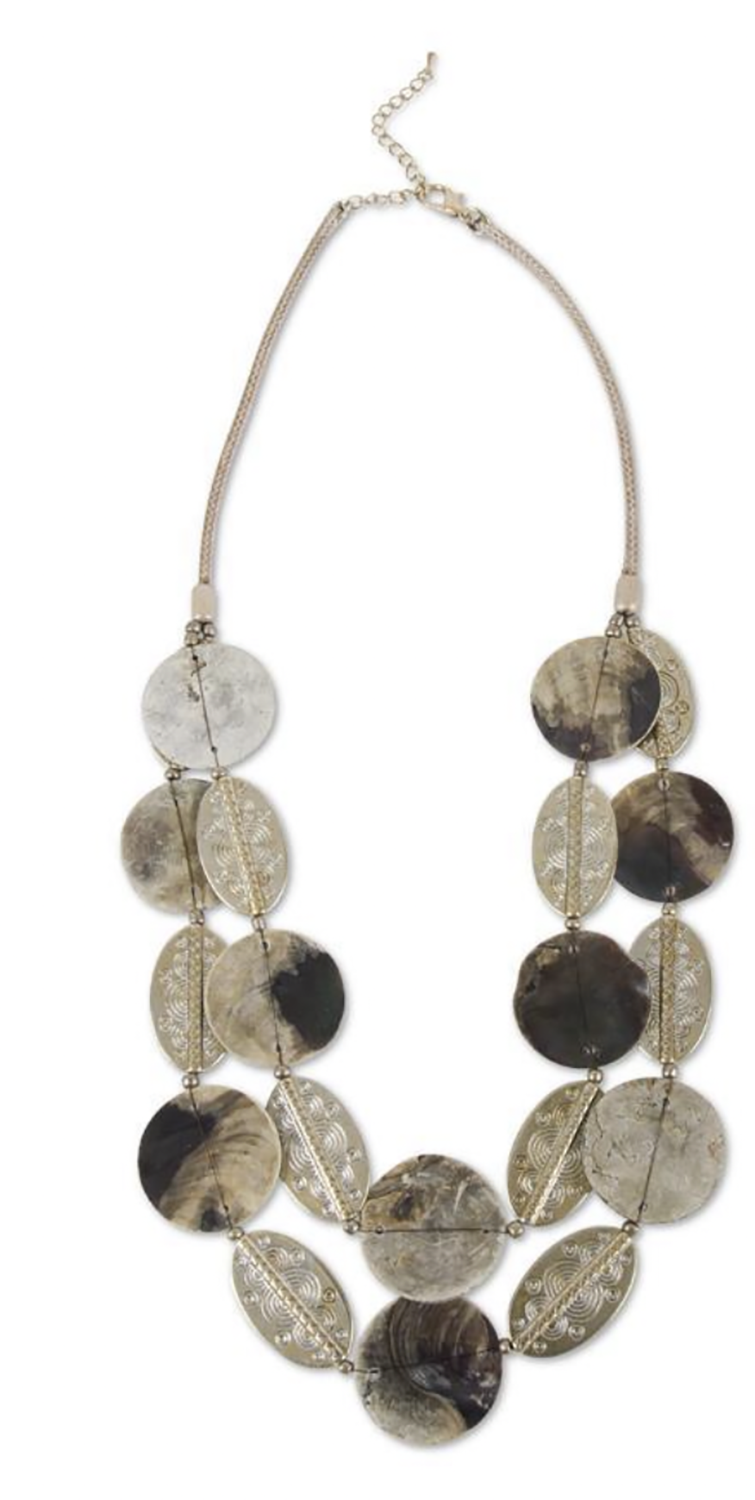 GOLD OVAL AND GRAY FLAT BEAD NECKLACE