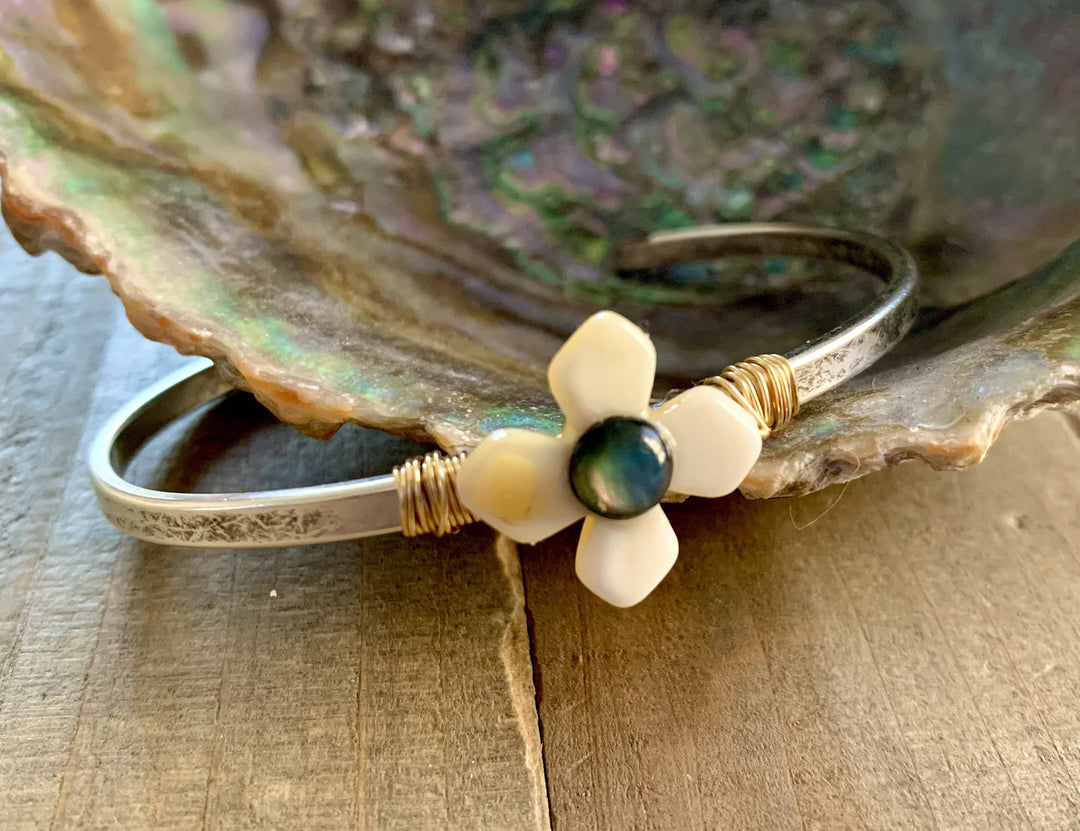 That's Darling- shell silver cuff bracelet