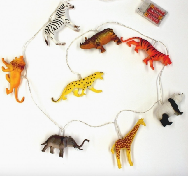 STRING LIGHTS WITH SAFARI ANIMALS