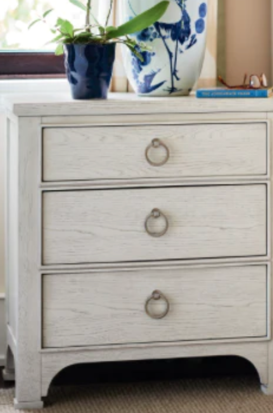 NIGHTSTANDS