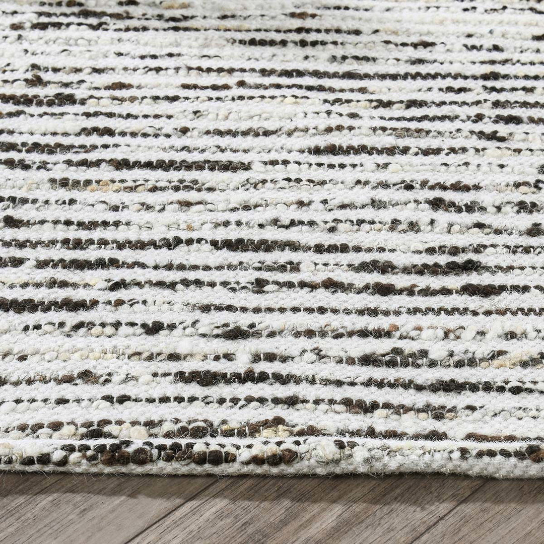 Kanso - Isa Stripe Rug