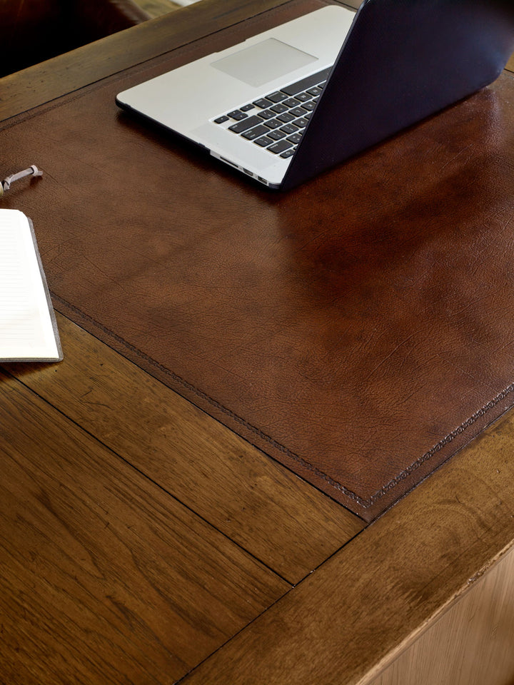 Archivist - Executive Desk