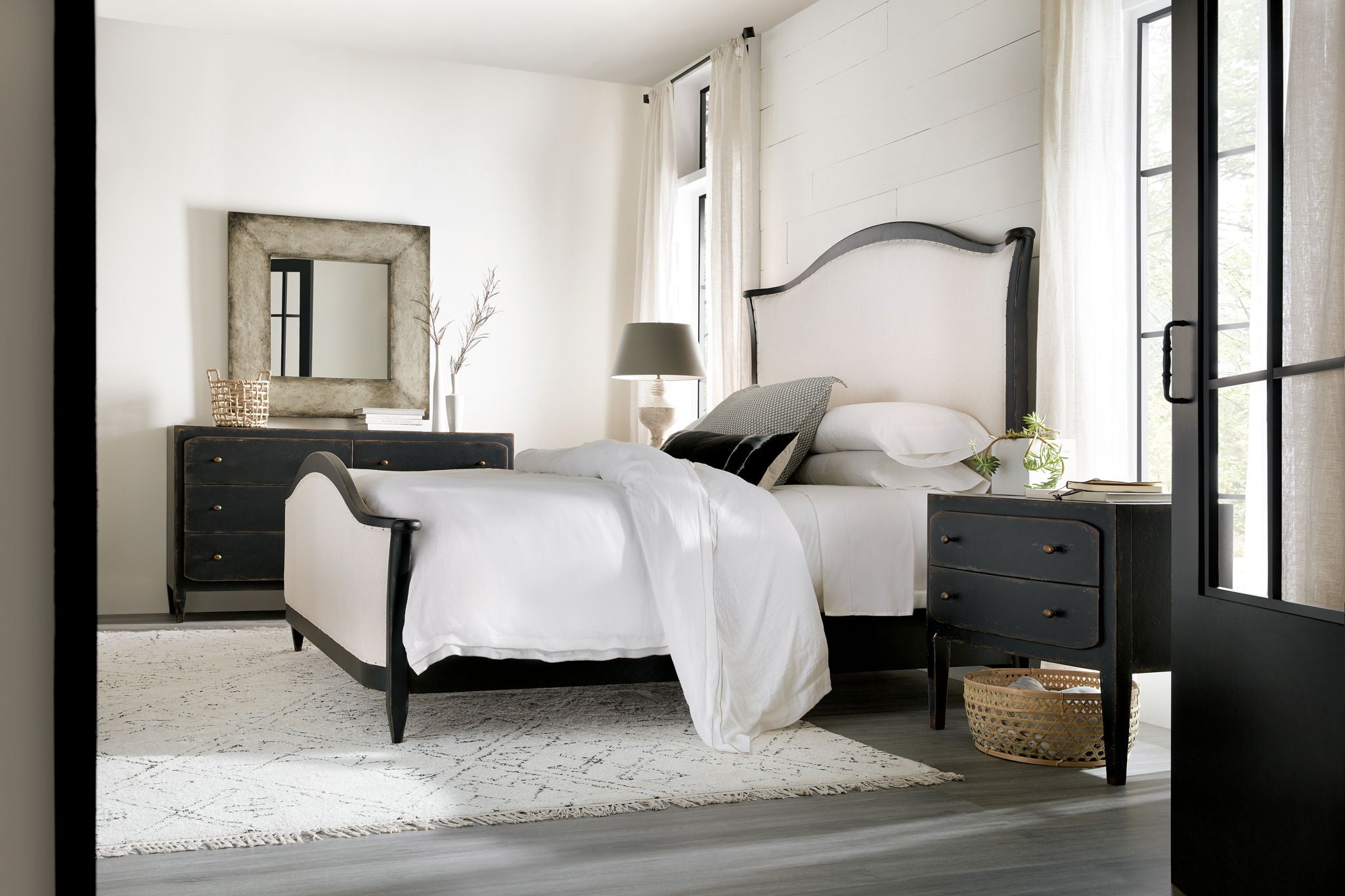 Ciao Bella - Upholstered Bed
