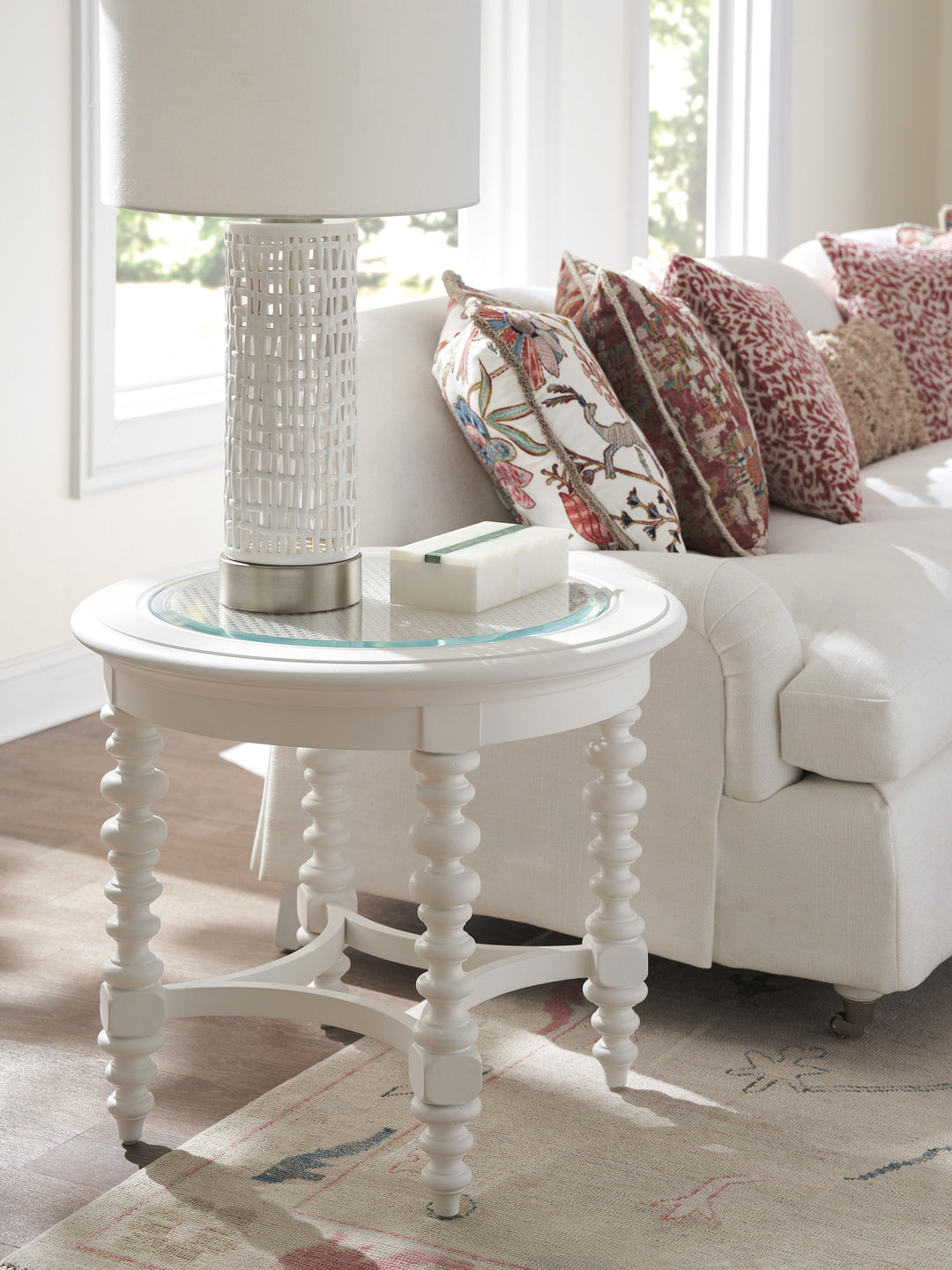 Villa Blanca - Cyprus Round End Table - White
