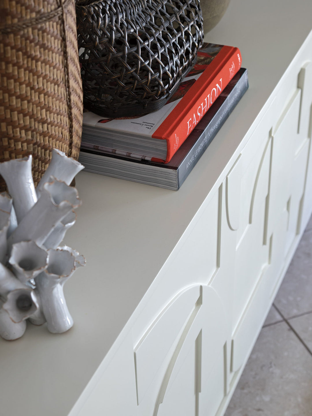 Signature Designs - Bardo Media Console