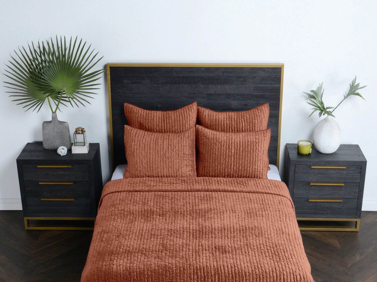 Bari - Velvet Quilt