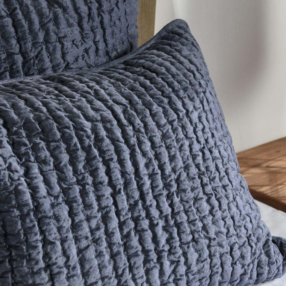 Bari - Velvet Queen Quilt - Sea Fog