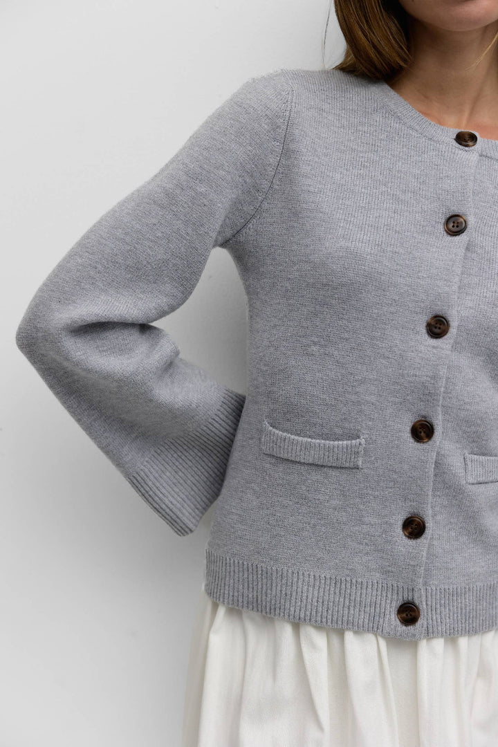 The Tyler Cardigan | Bell Sleeve Buttoned Cardigan: OATMEAL / LARGE