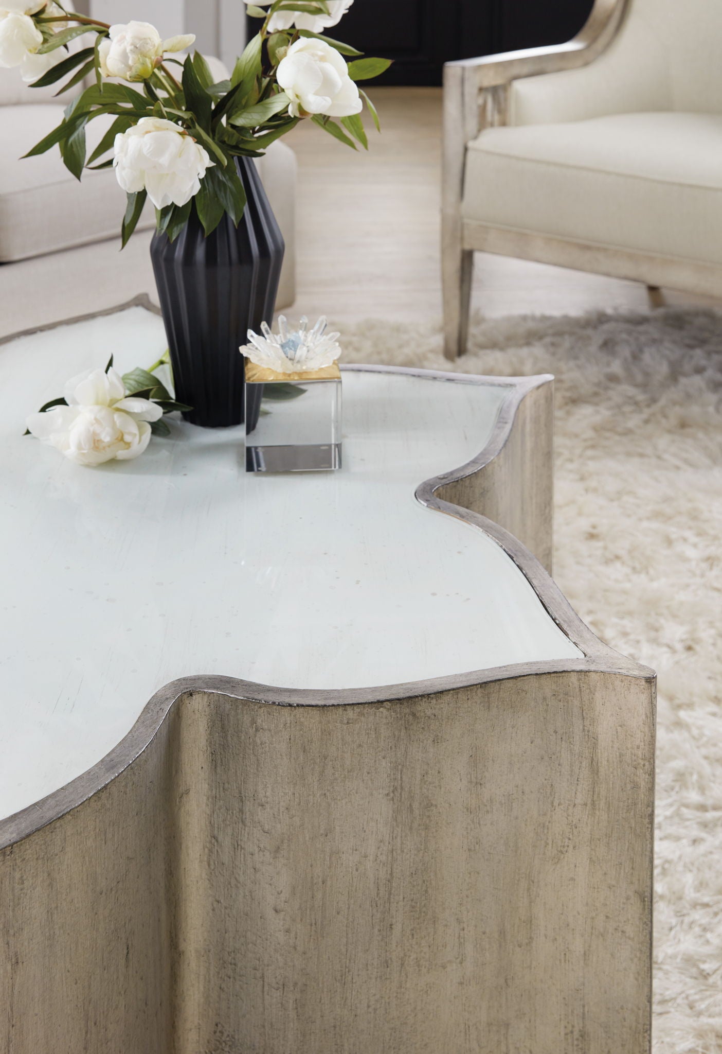 Sanctuary 2 - C Est La Vie Table