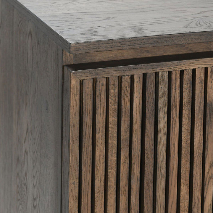 Roya - Cabinet