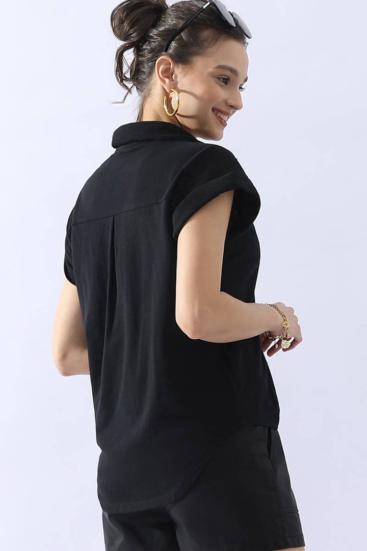 CWTTS698_JOHNNY COLLARS BUTTON CLOSER SHORT SLEEVE TOP: AQUA / (M) 1