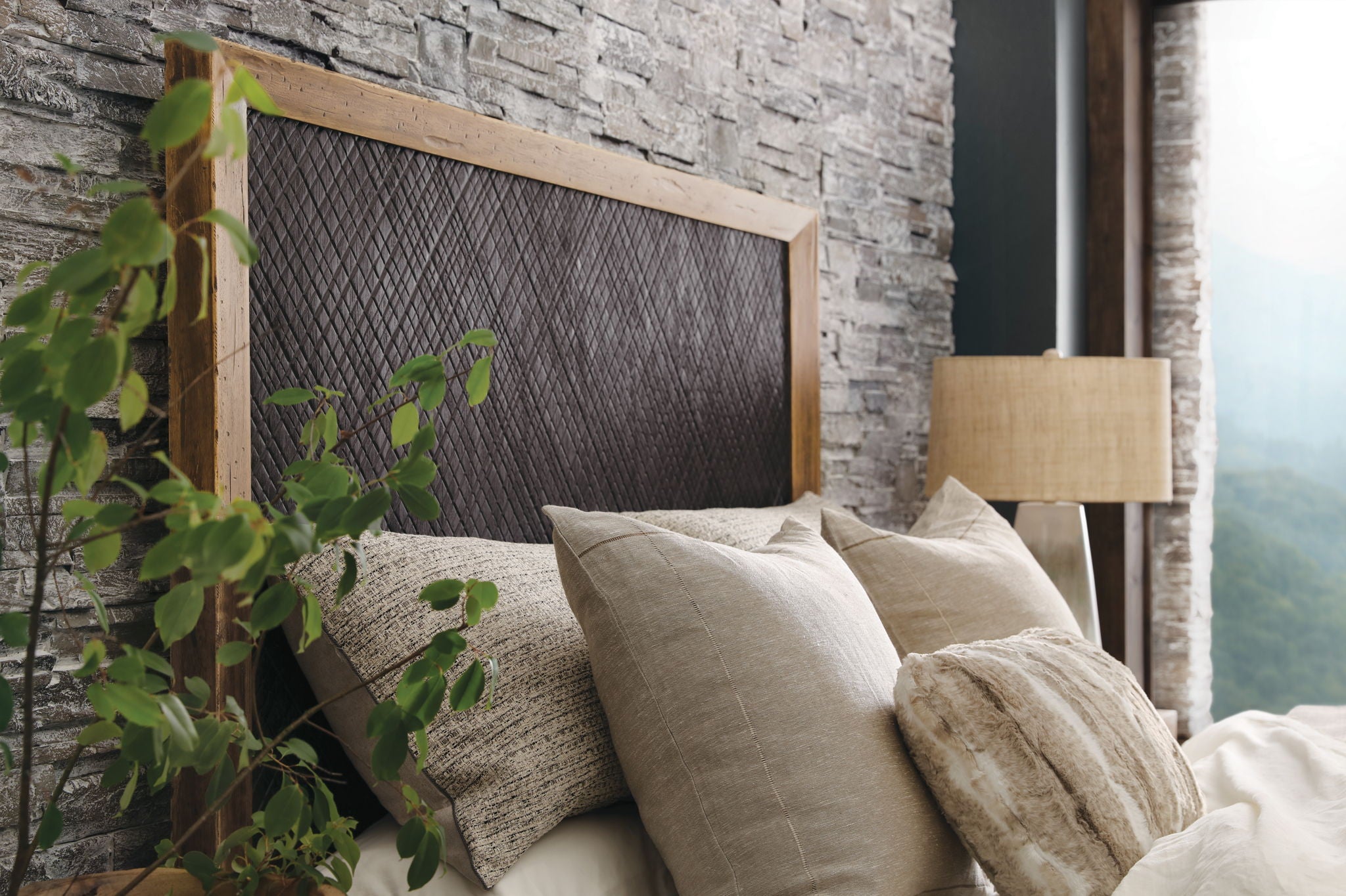 Big Sky - Panel Bed