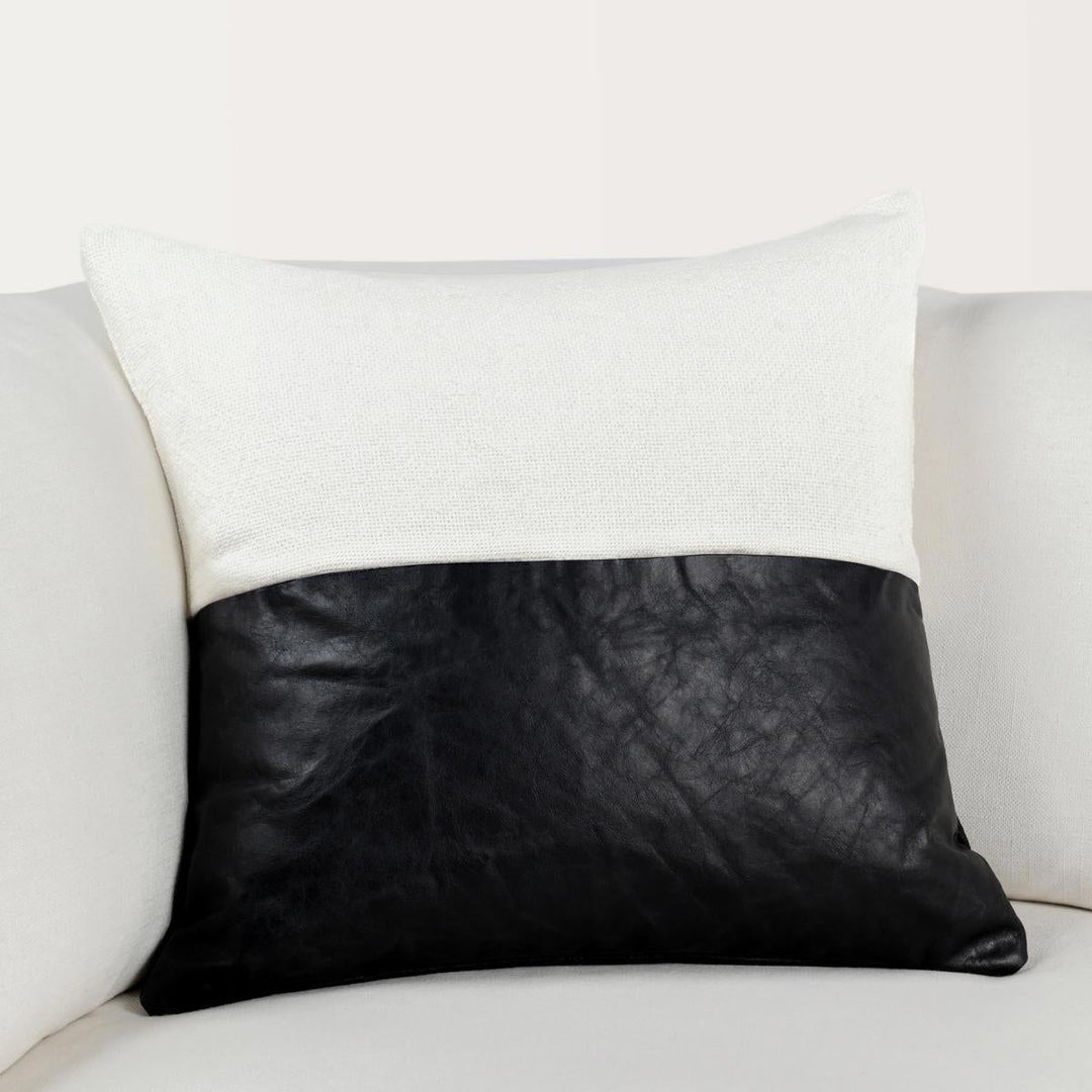 Villa Classics - Canyon Pillow 20' x 20'