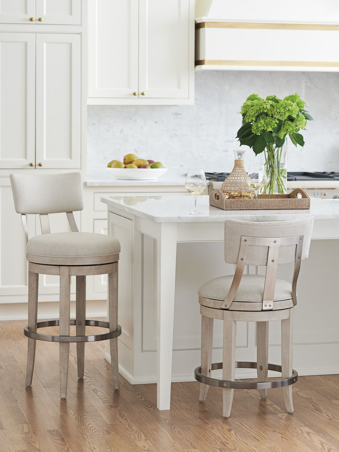 Malibu - Cliffside Swivel Upholstered Stool