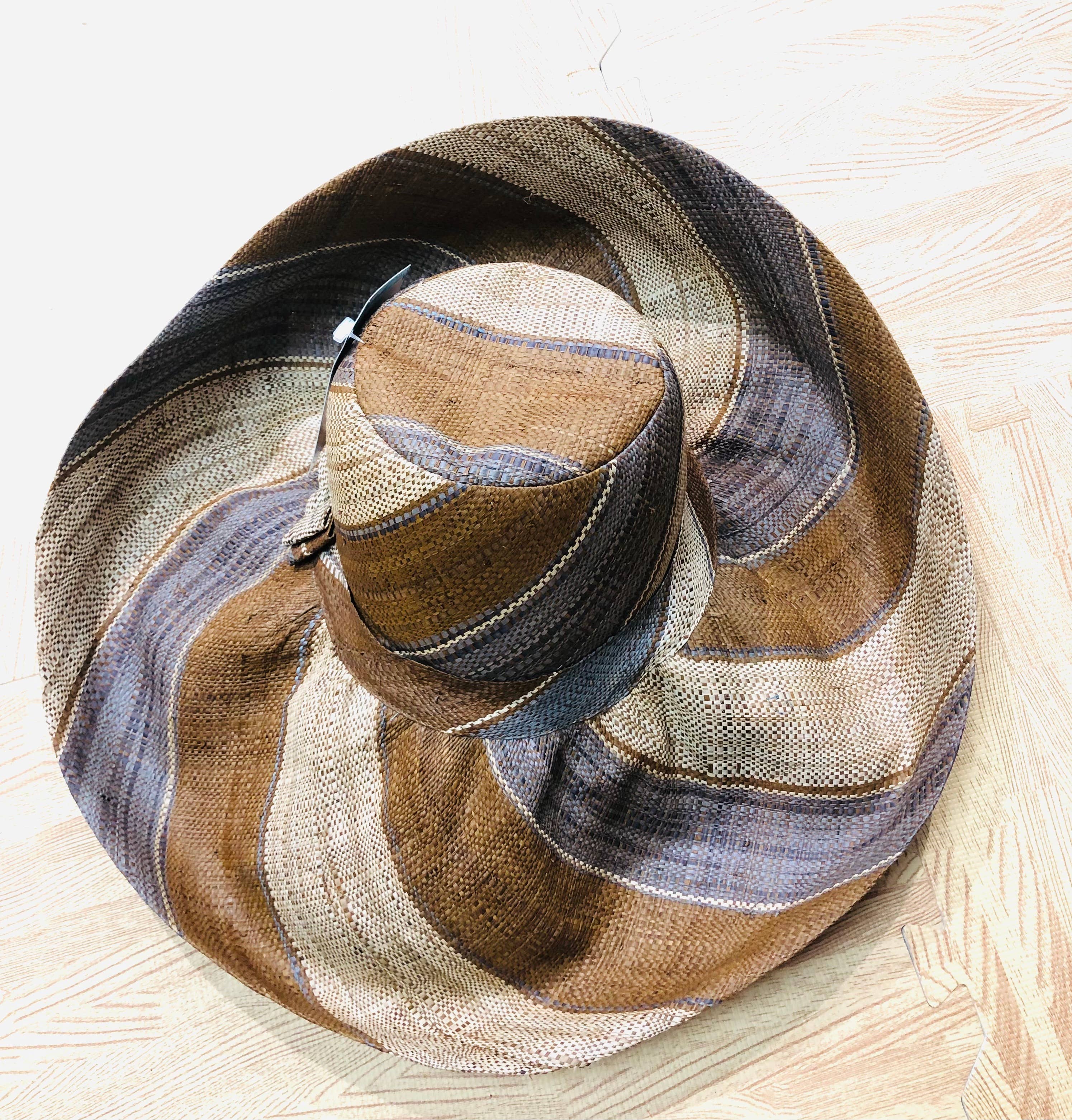 Sun Hats: Colored Stripes Packable 5" & 7" Brim Raffia Straw: 7"Brim / Black Swirl