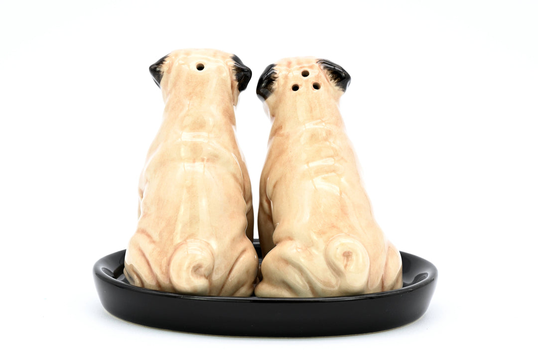 SP9114 SALT AND PEPPER SHAKER Pug and black ceramic tray