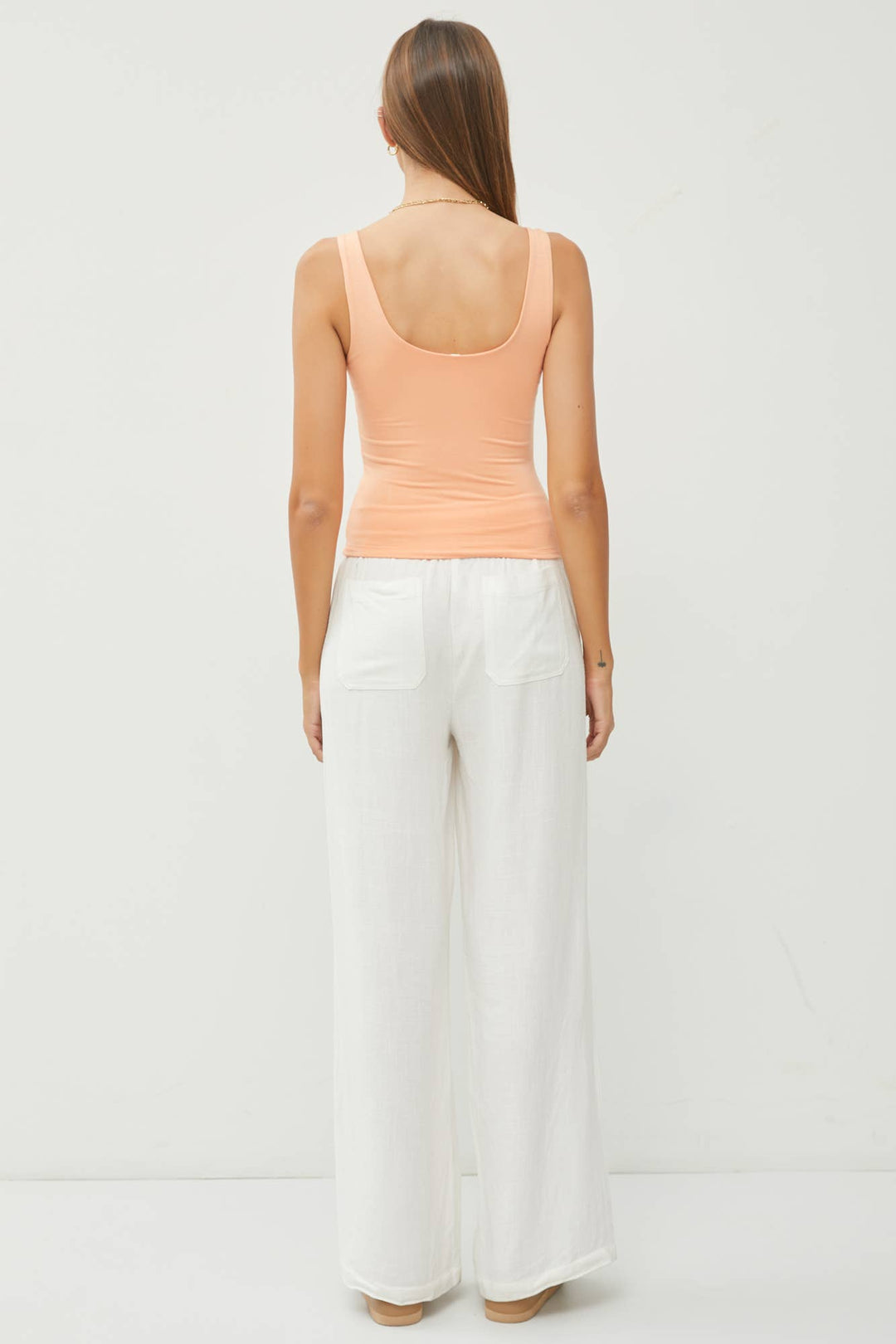 BASIC SCOOP NECK TANK: M / Taupe