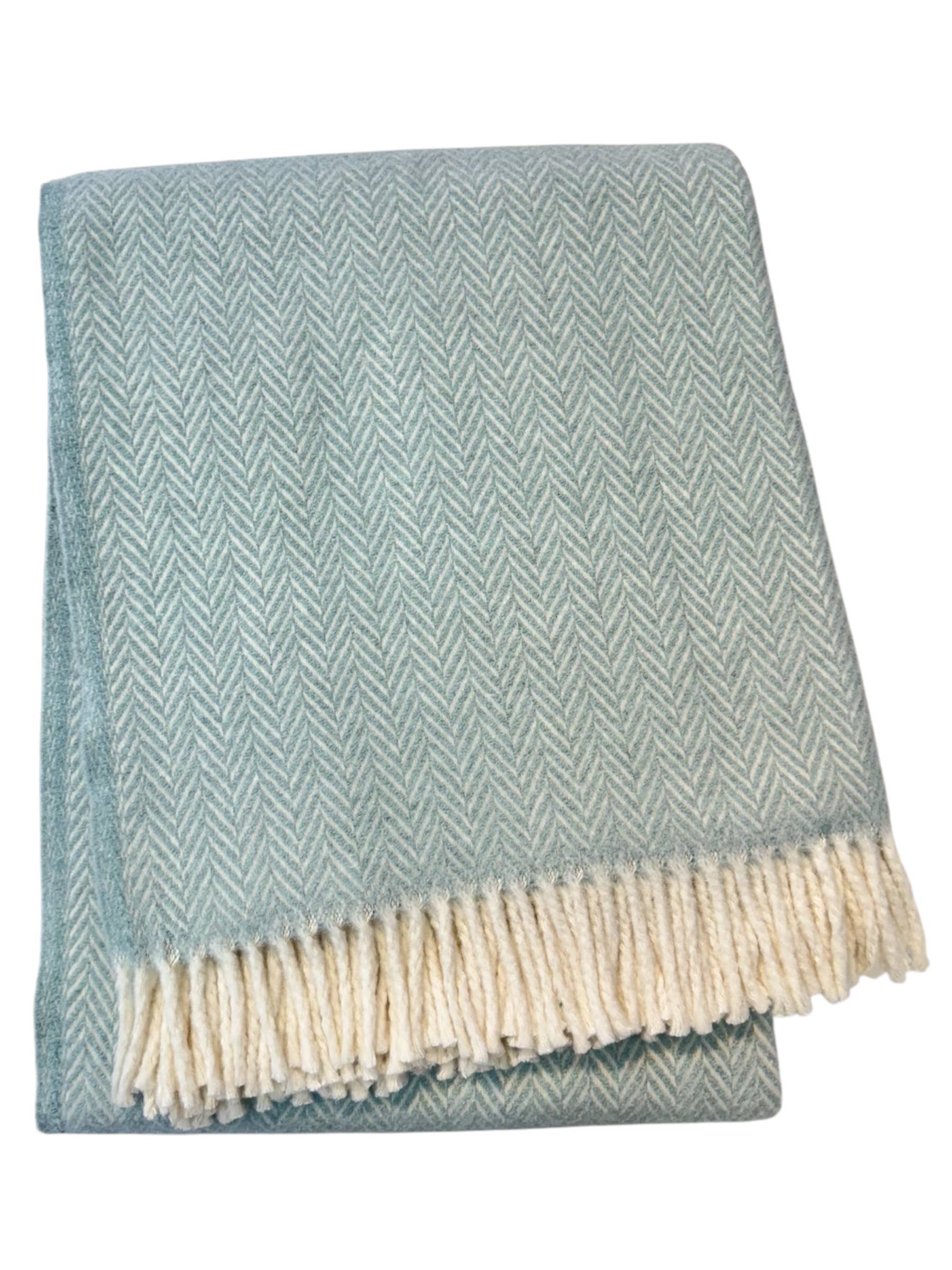 355 - Herringbone Plush Throw: Sage