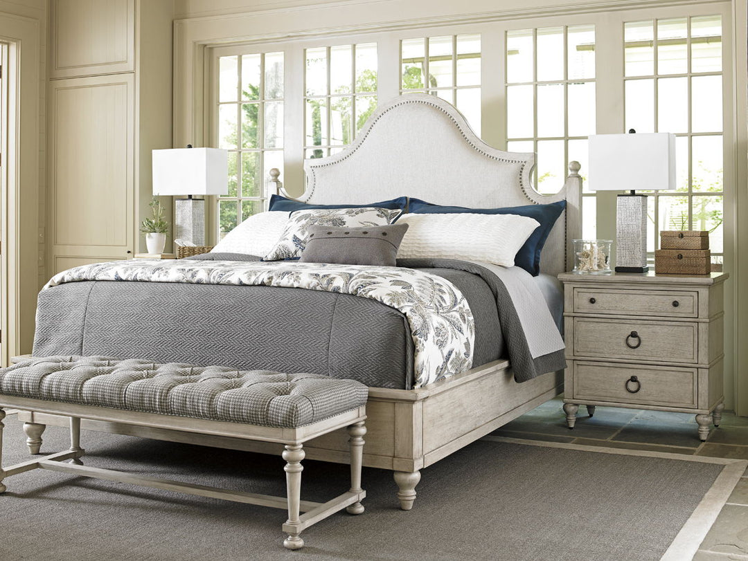 Oyster Bay - Cedarhurst Nightstand - Pearl Silver