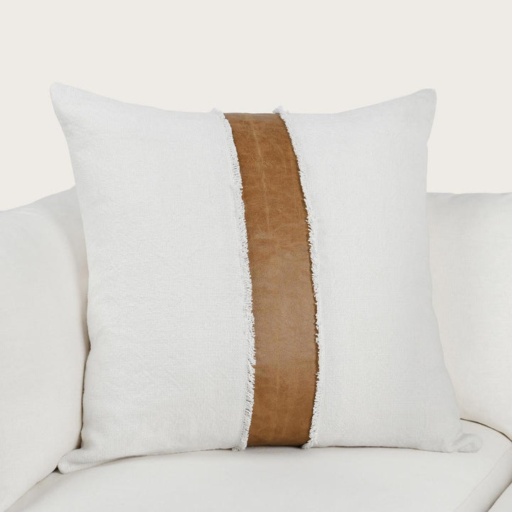 Villa Classics - Steam Pillow 26' x 26'