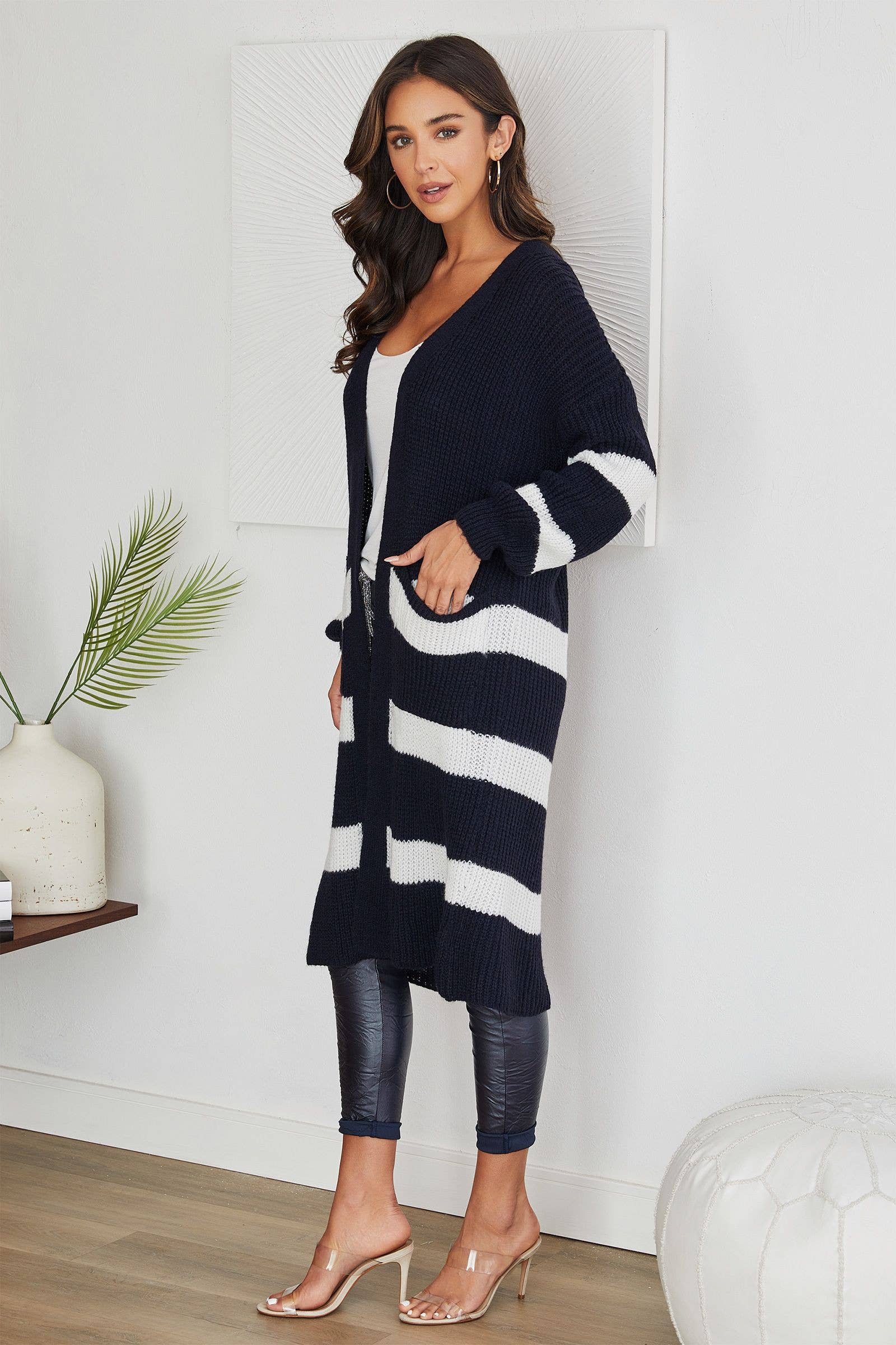 3662-STRIPES-NAVY: MEDIUM/LARGE