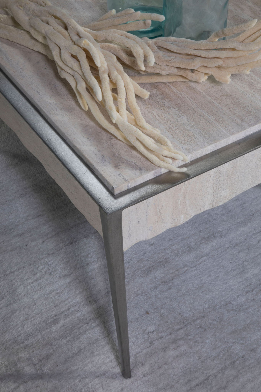 Signature Designs - Everest Rectangular Cocktail Table - Gray