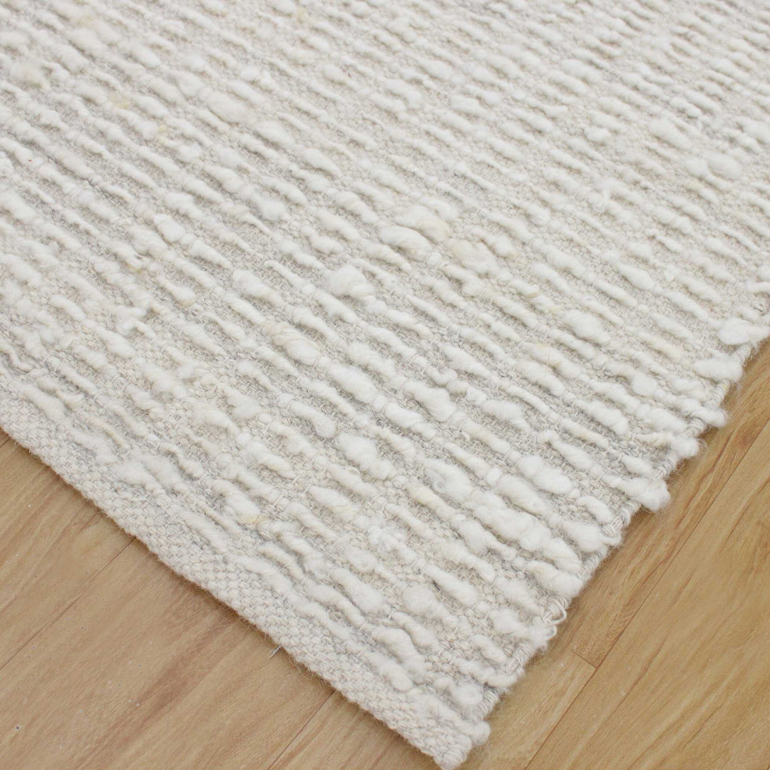 Lovelle - Soft Wool 6 X 9 Rug - Ivory