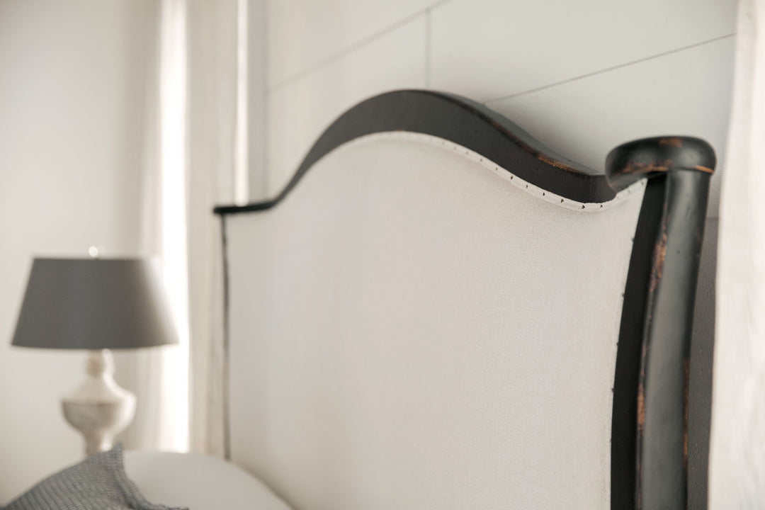 Ciao Bella - Upholstered Bed