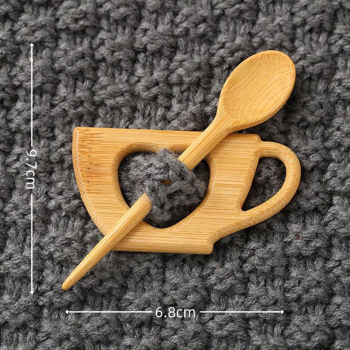 Wooden Shaped Brooch: Dog