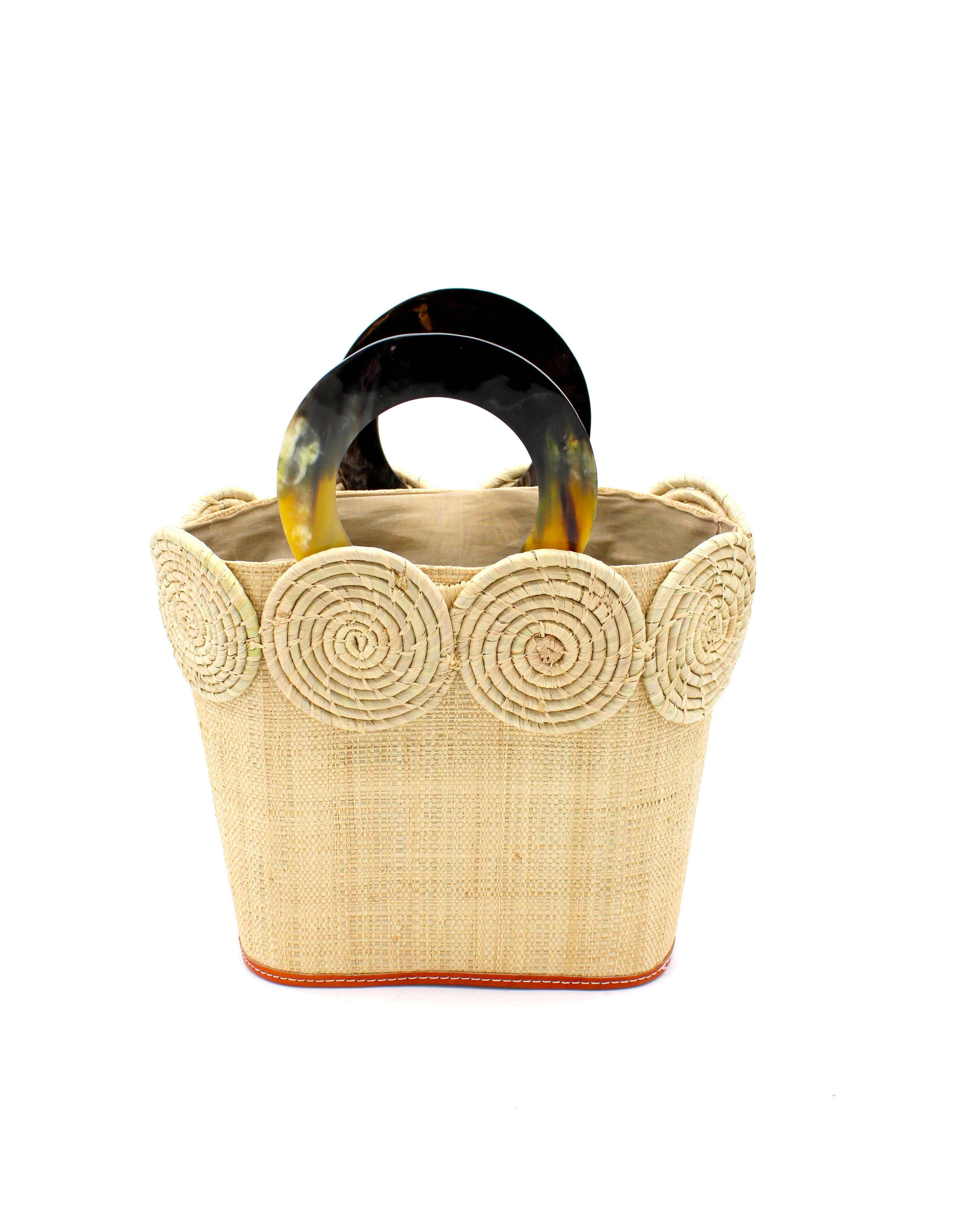 Tazi Disc Straw Bucket Handbag with Horn Handles: Natural