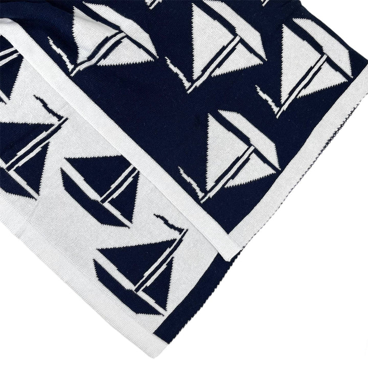 8032 Sailboats Blanket: Blue/White