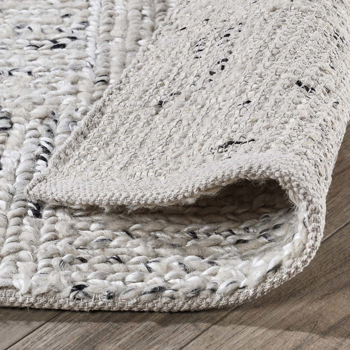 Sosa - Rug