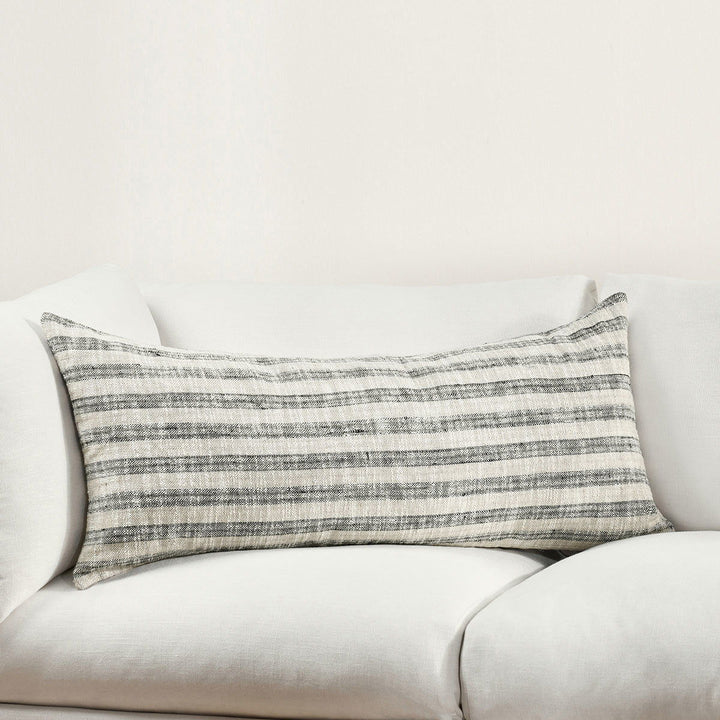 VC Linna - Pillow