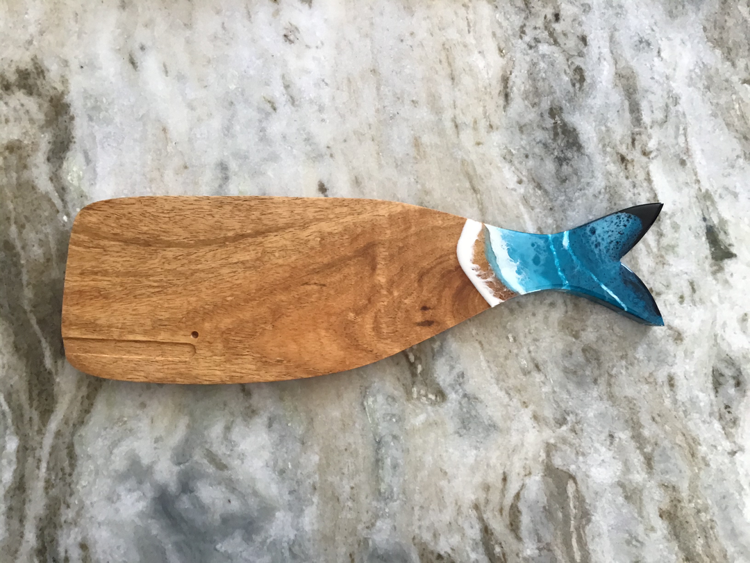 Pacific Shores Whale cheese board: Maldives