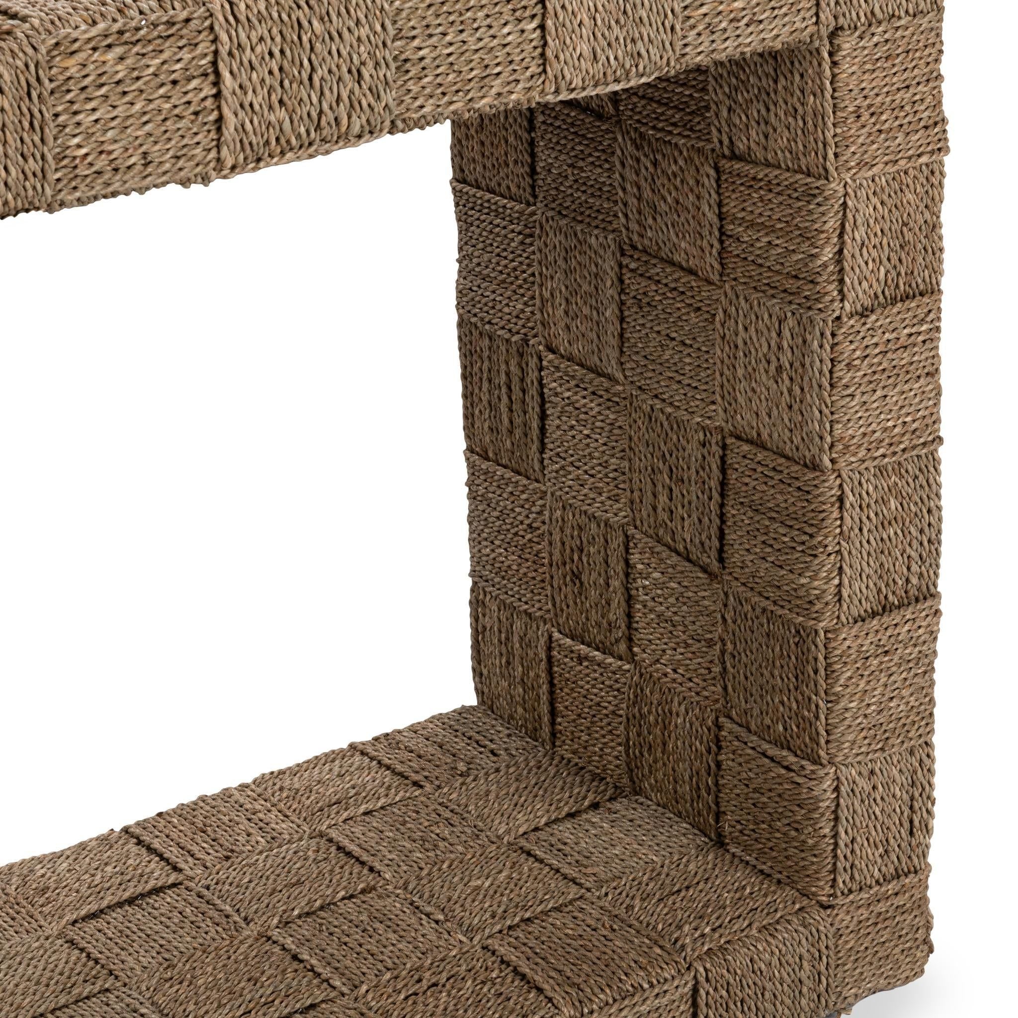 Neyla - Table