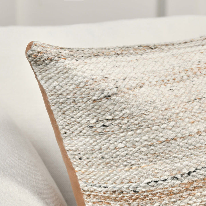 Performance - Plateau Pillow - Sand Multi