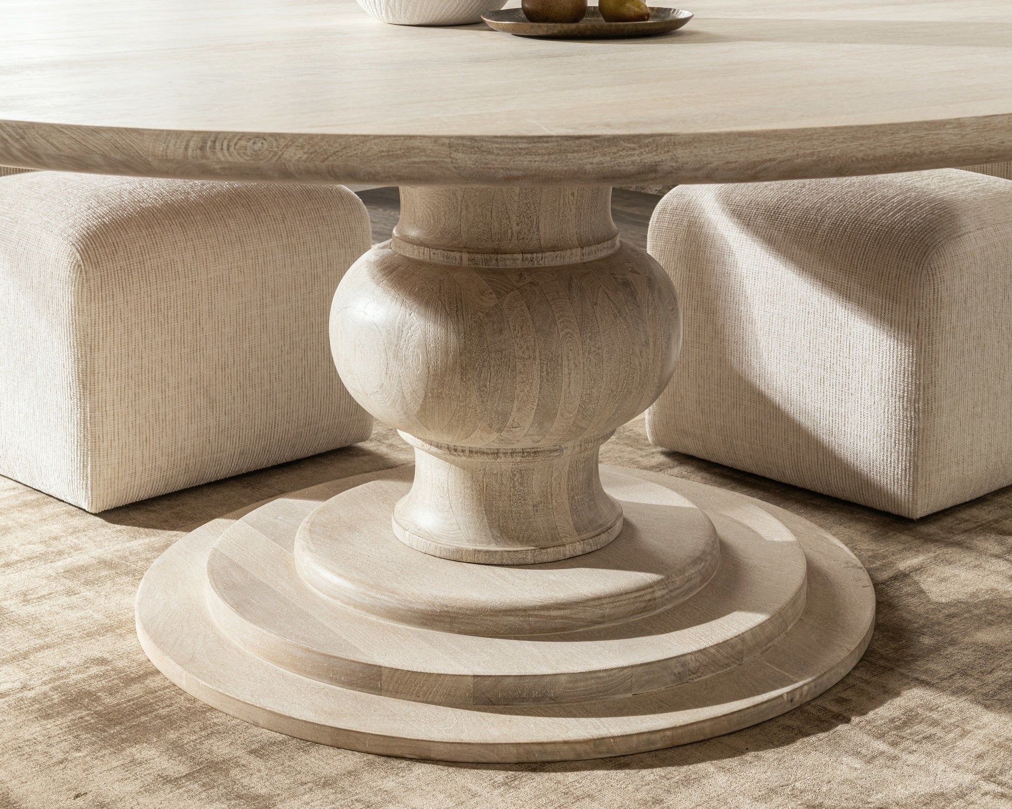 Hera - Round Dining Table