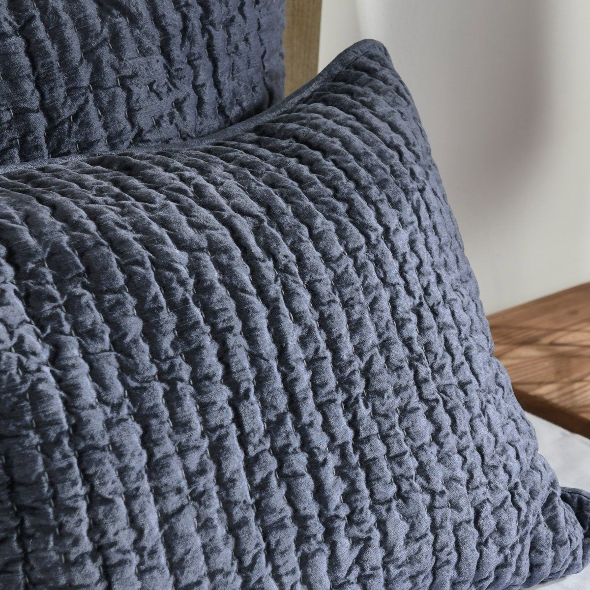 Bari - Velvet Queen Quilt - Sea Fog