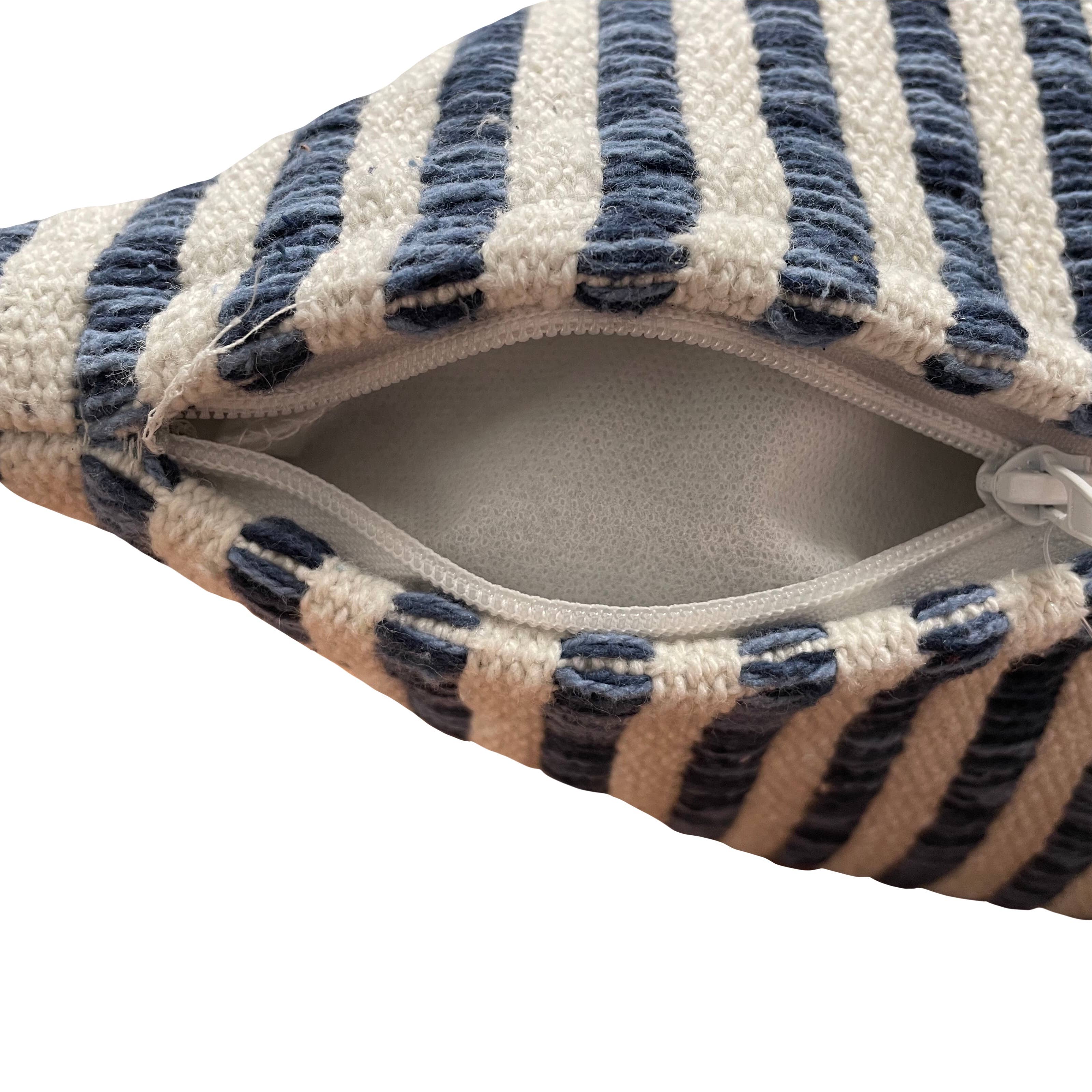 Metropolitan Striped Throw Pillow: Blue/White / Poly Filled