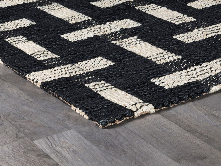 Preston - 1' x 1' Rug