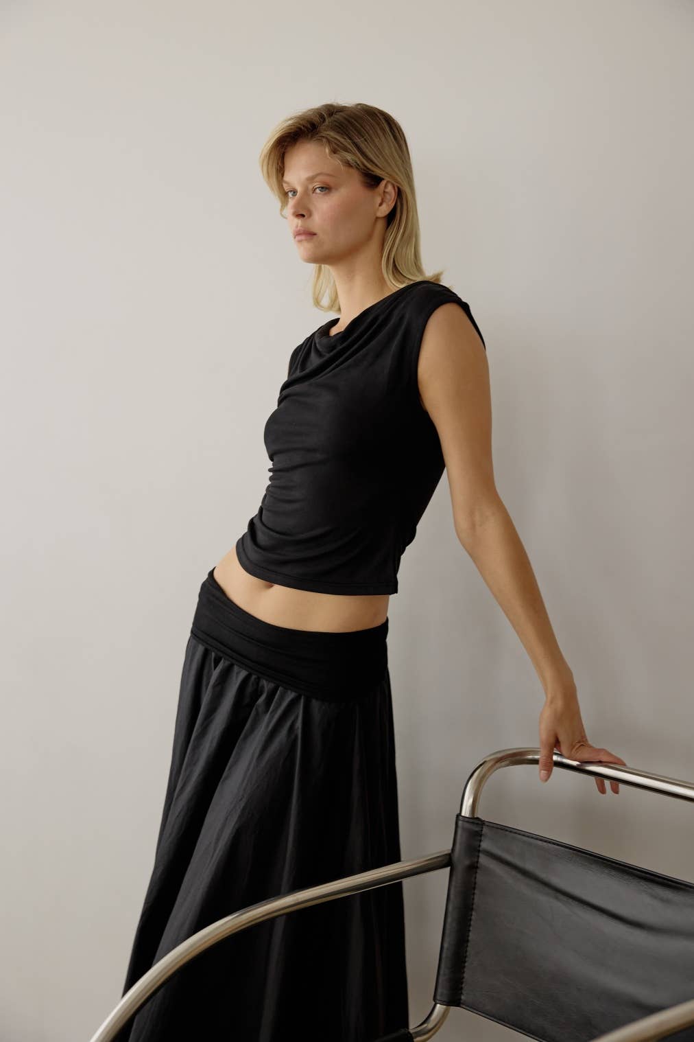 The Ali Top | Cowl Neck Sleeveless Top: BLACK / LARGE