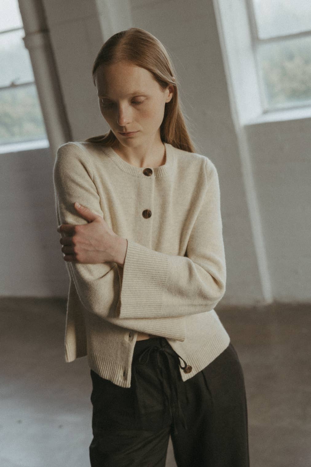 The Tyler Cardigan | Bell Sleeve Buttoned Cardigan: CHESTNUT BROWN / SMALL