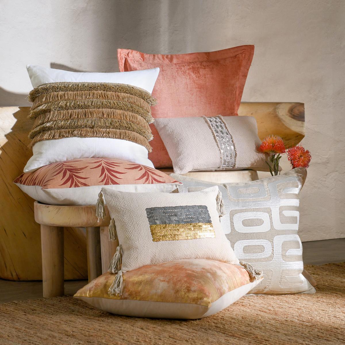 Radiant Oasis - 22" x 22" Safi Pillow - Ivory / Natural