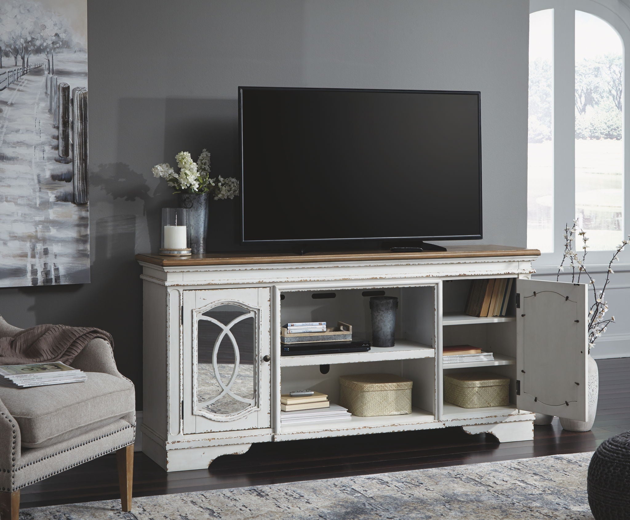 Realyn - XL TV Stand w/Fireplace Option - Chipped White