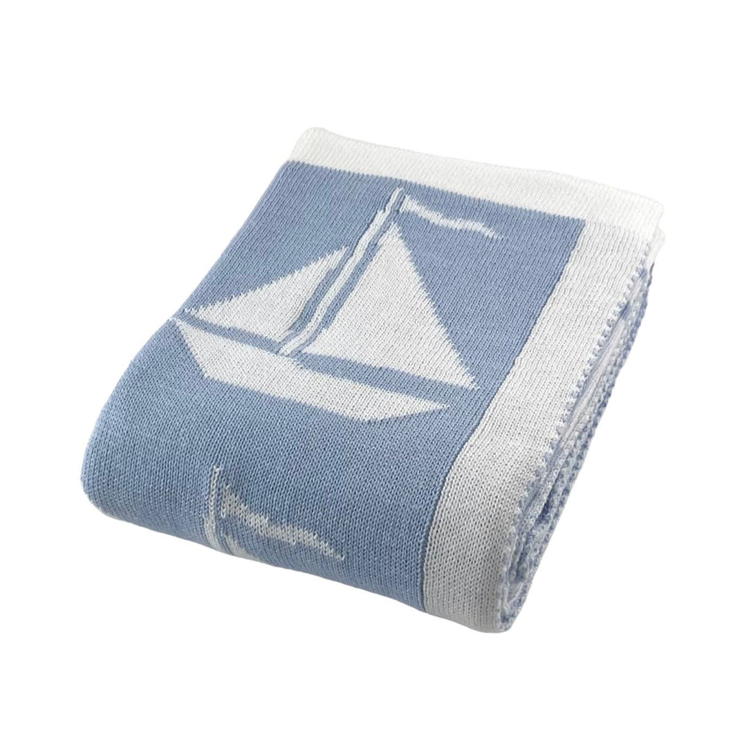 8032 Sailboats Blanket: Blue/White