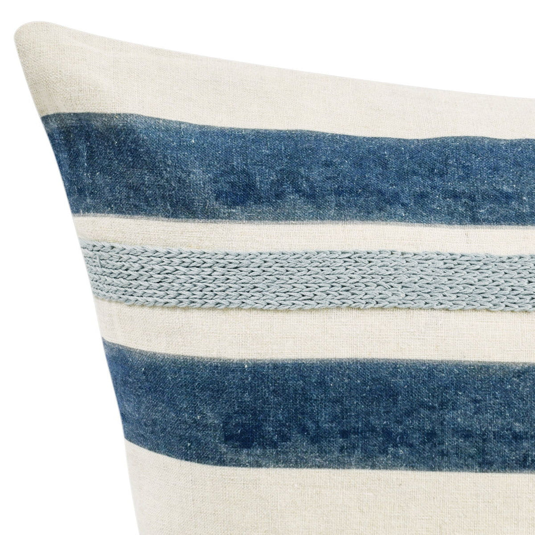 Catania - 22" x 22" Seiano Pillow - Blue