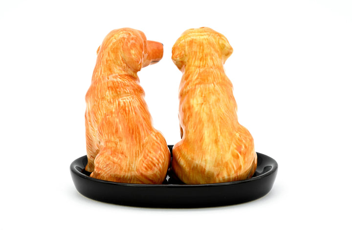 SP9137 SALT AND PEPPER SHAKER Golden Retriever